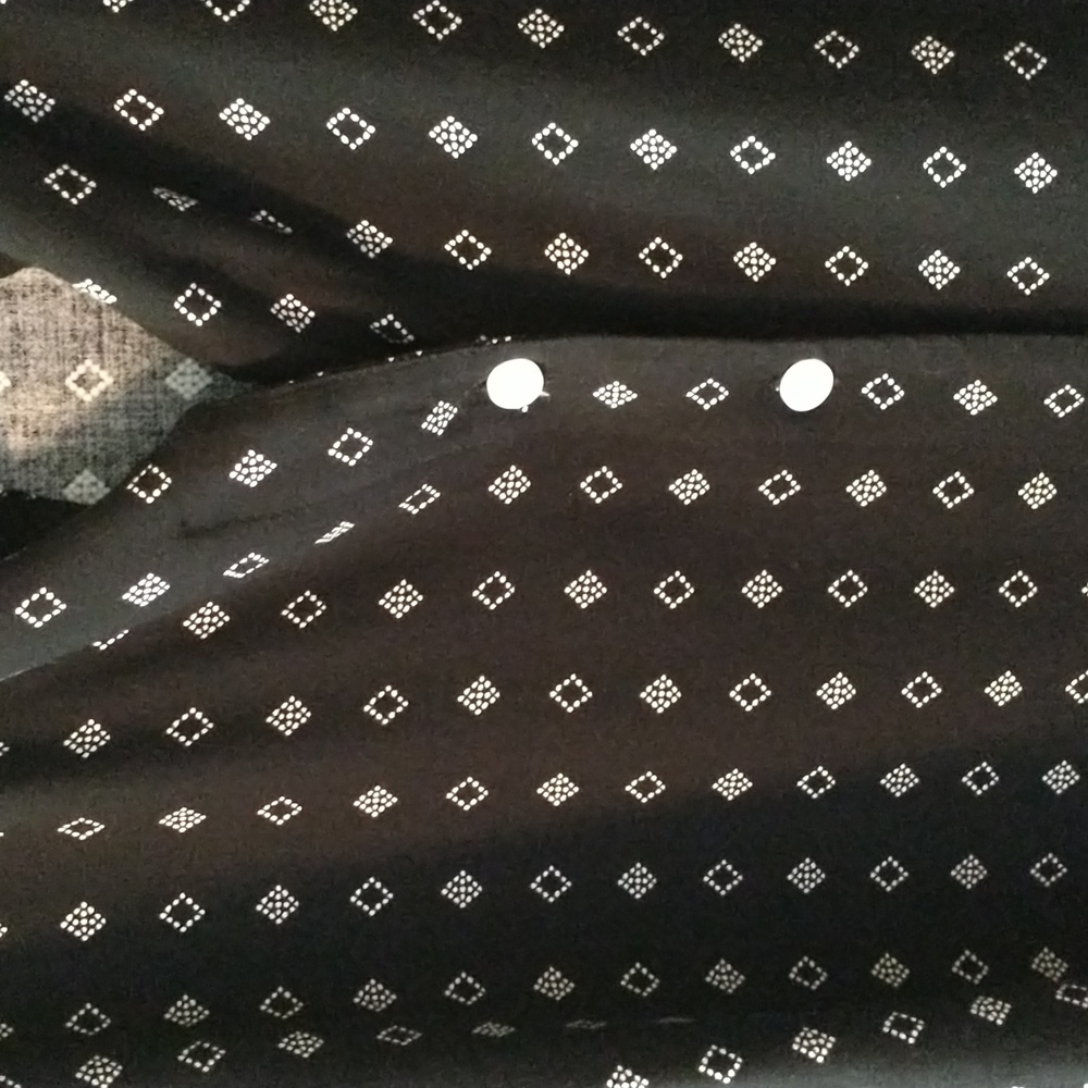 ANA long sleeve blouse, button front and cuffs. Size M. Worn once, 100%rayon - Picture 2 of 9